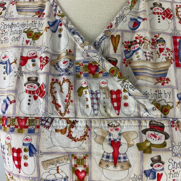 Peaches Small Christmas Snowman Scrub Top Holiday - Picture 2 of 7